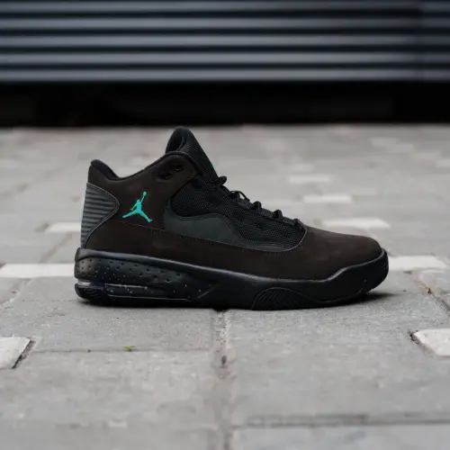 Jordan Max Aura 2 