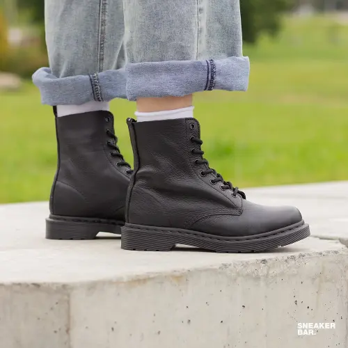 Dr. Martens 1460 Pascal Mono 