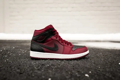 Nike Air Jordan 1 Mid 