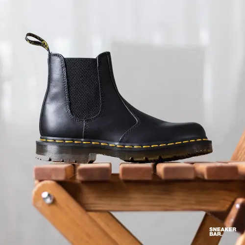 Dr. Martens 2976 Slip Resistant 