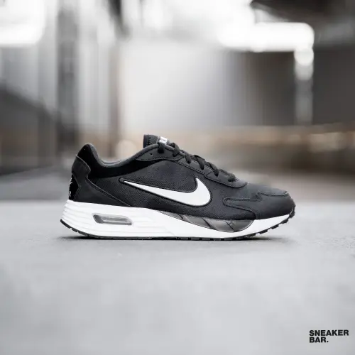 Кроссовки Nike Air Max Solo 