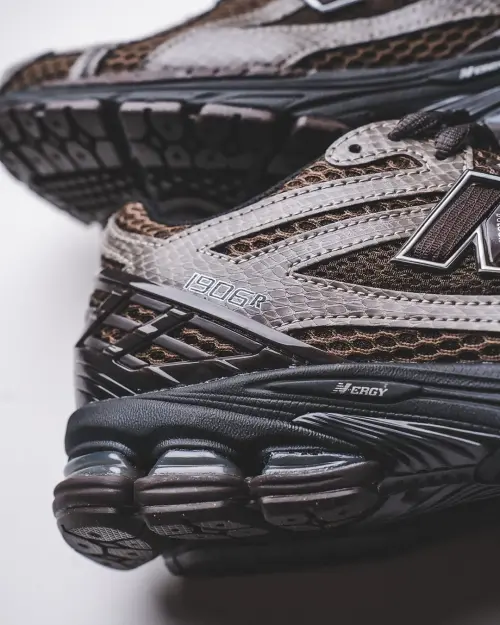 Кроссовки New Balance 1906