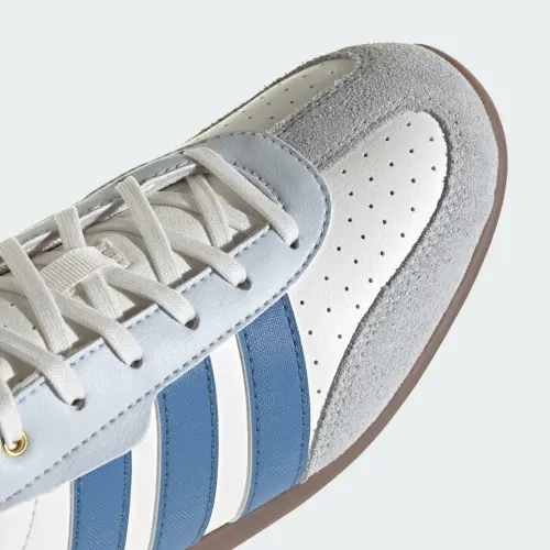 Кроссовки Adidas BARREDA LO