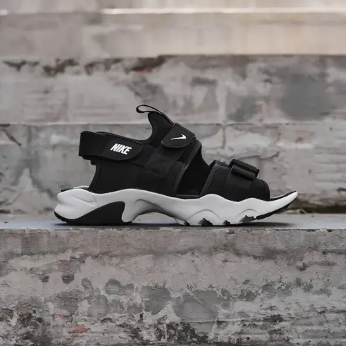 Nike Canyon Sandal 