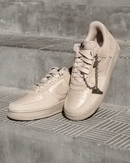 Кроссовки Nike AIR FORCE 1 07