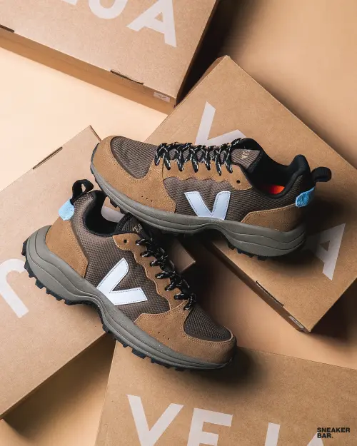 Кроссовки Veja Venturi II 