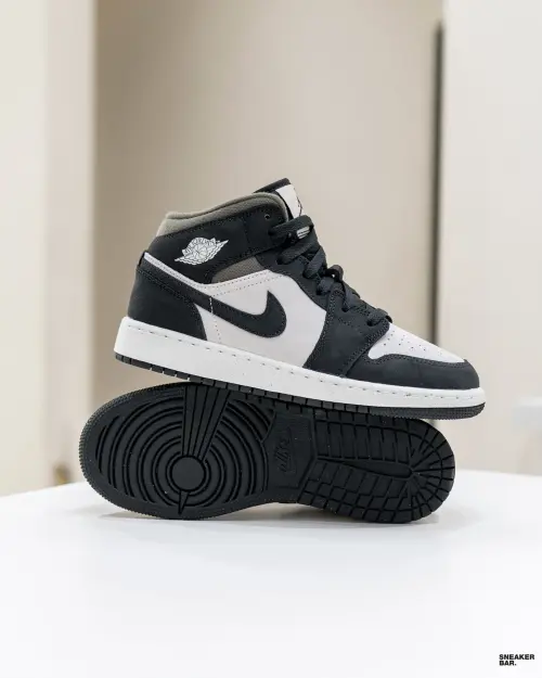 Jordan 1 Mid SE (GS)