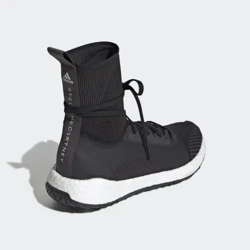 Кроссовки для бега Adidas Ultraboost HD