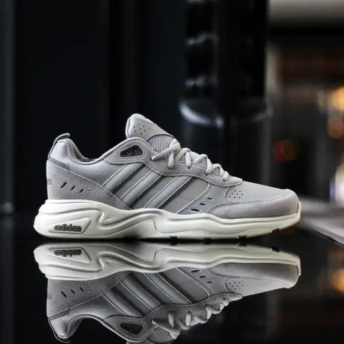 Adidas Strutter 