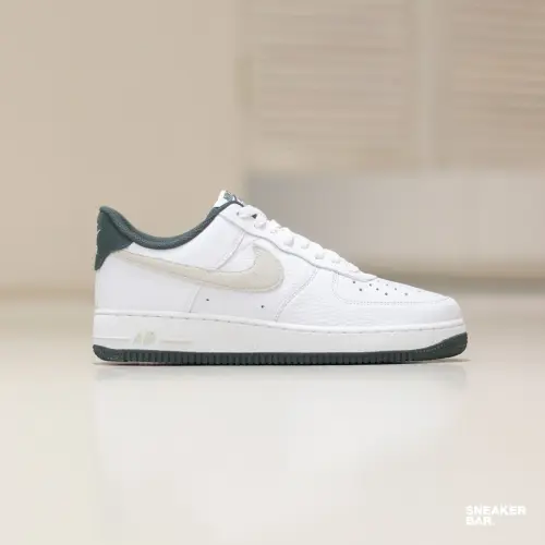 Кроссовки Nike Air Force 1 07 LV8 COB 
