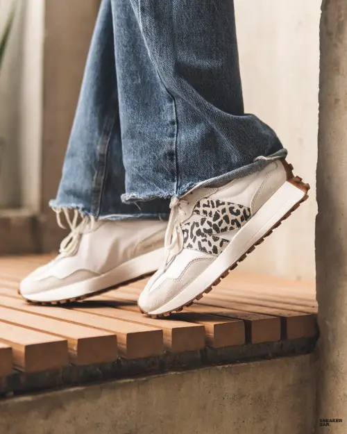 Кроссовки New Balance 327