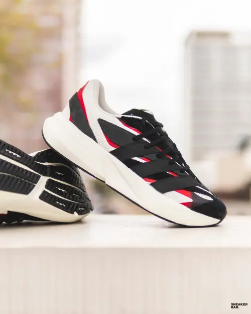 Кроссовки ADIDAS LIGHTBLAZE