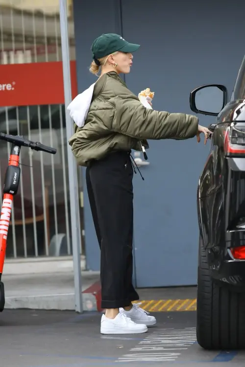 Кроссовки Nike Air Force 1 07 LO (IM6485-121)