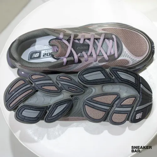 Кроссовки New Balance 2000