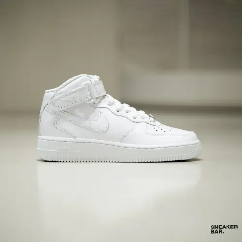 Кроссовки Nike Air Force 1 07 Mid 