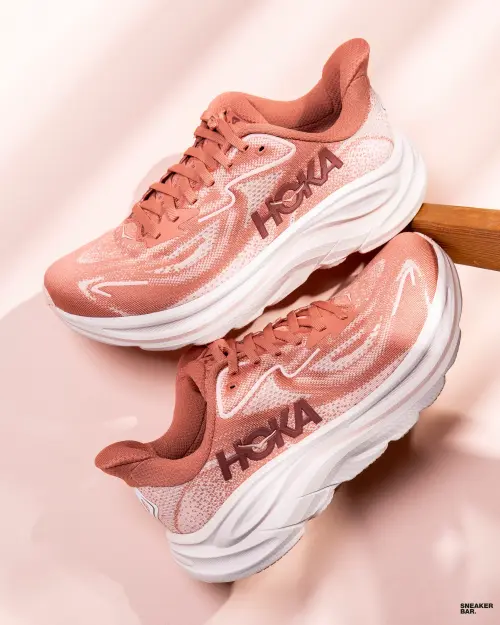 Кроссовки HOKA Clifton 10