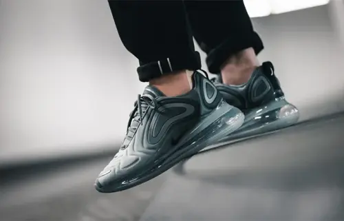 Nike Air Max 720 