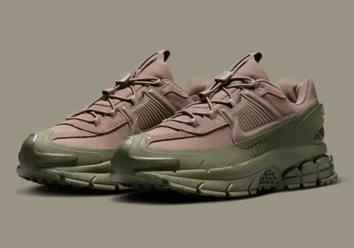 Кроссовки Nike Zoom Vomero Roam 