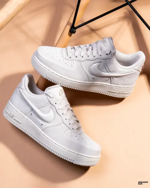 Кроссовки Nike W AIR FORCE 1 07