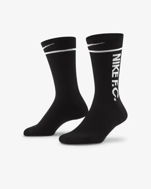 Nike Essential Crew 