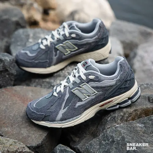 New Balance 1906 