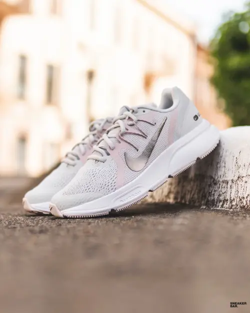 Кроссовки Nike WMNS ZOOM SPAN 3