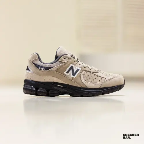 Кроссовки New Balance 2002R 