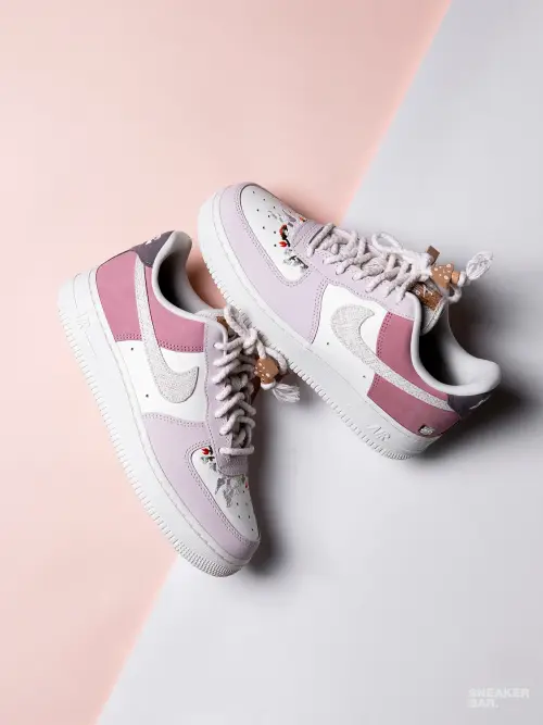 Кроссовки Nike Air Force 1 '07 LX 