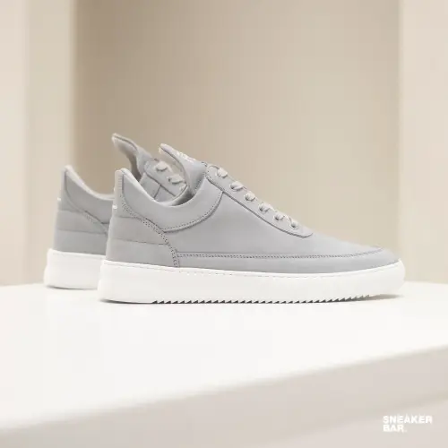 Filling Pieces: 5 моделей со скидкой, на которые стоит обратить внимание