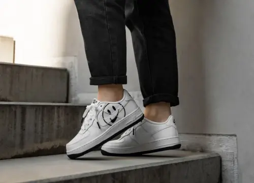 Nike Air Force 1 LV8 2 (GS) 