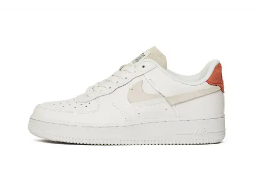 Nike Wmns Air Force 1 '07 LX 