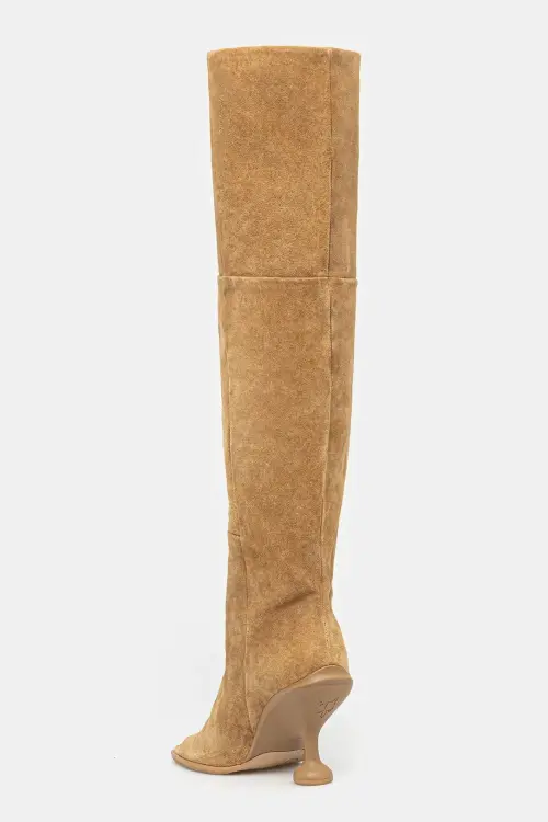 Замшевые сапоги Naked Wolfe KIND цвет коричневый каблук кирпичик Kind.Cow.Suede.Camel