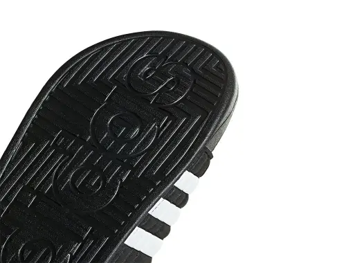adidas Adissage M Черно-Белые