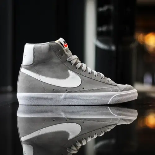 Nike Blazer Mid 77 Suede 