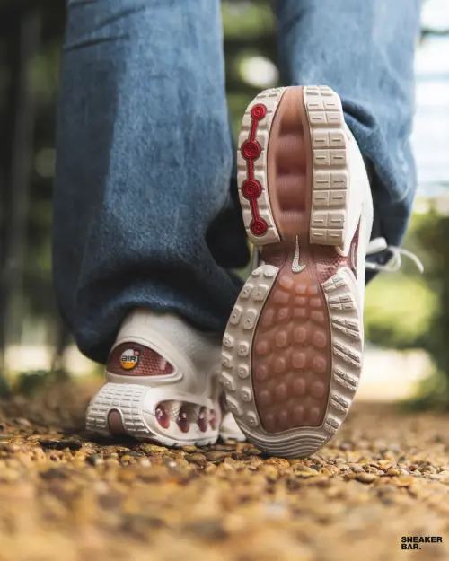 Кроссовки Nike W AIR MAX DN TECH