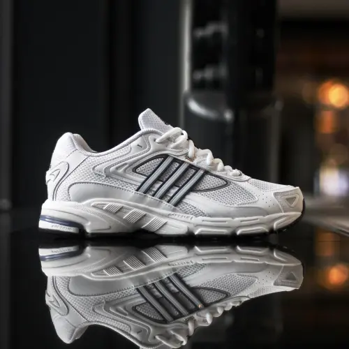 Adidas Response CL 