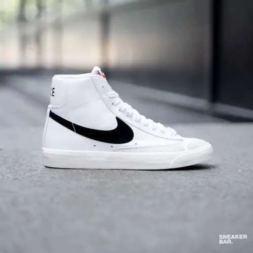 Nike Blazer Mid 77 