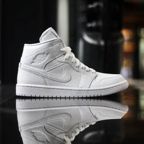 Jordan 1 Mid 