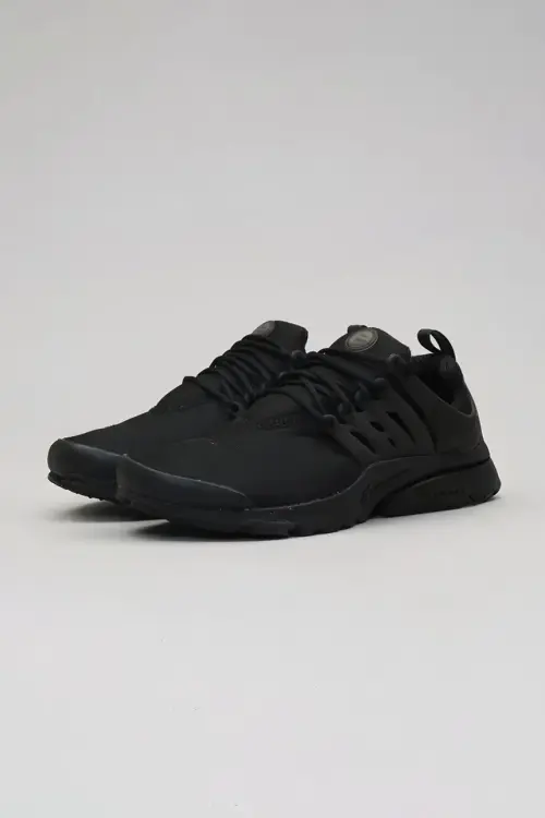 Кроссовки Nike Sportswear цвет чёрный