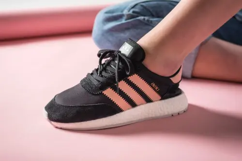 Adidas Iniki Runner W 