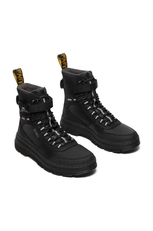 Полусапожки Dr. Martens Combs Tech WX женские цвет чёрный на плоском ходу с утеплением DM32103001