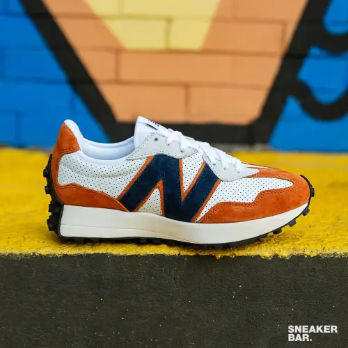 New Balance 327 