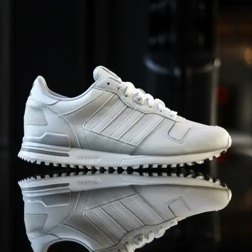 Adidas ZX 700 
