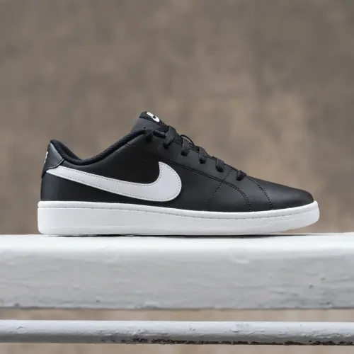 Nike Court Royale 2 