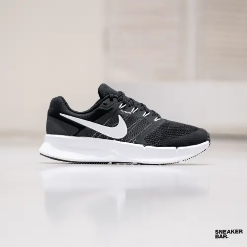 Кроссовки Nike Run Swift 3 W 