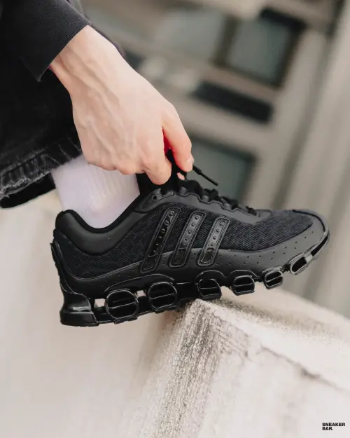 Кроссовки Adidas Megaride