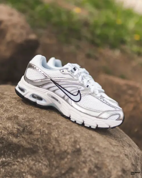 Кроссовки Nike W AIR MAX MOTO 2K