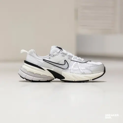 Кроссовки Nike V2K Run W 