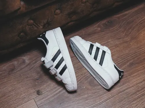 adidas Originals Superstar B26070