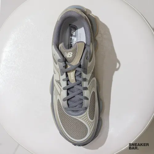 Кроссовки New Balance 2000